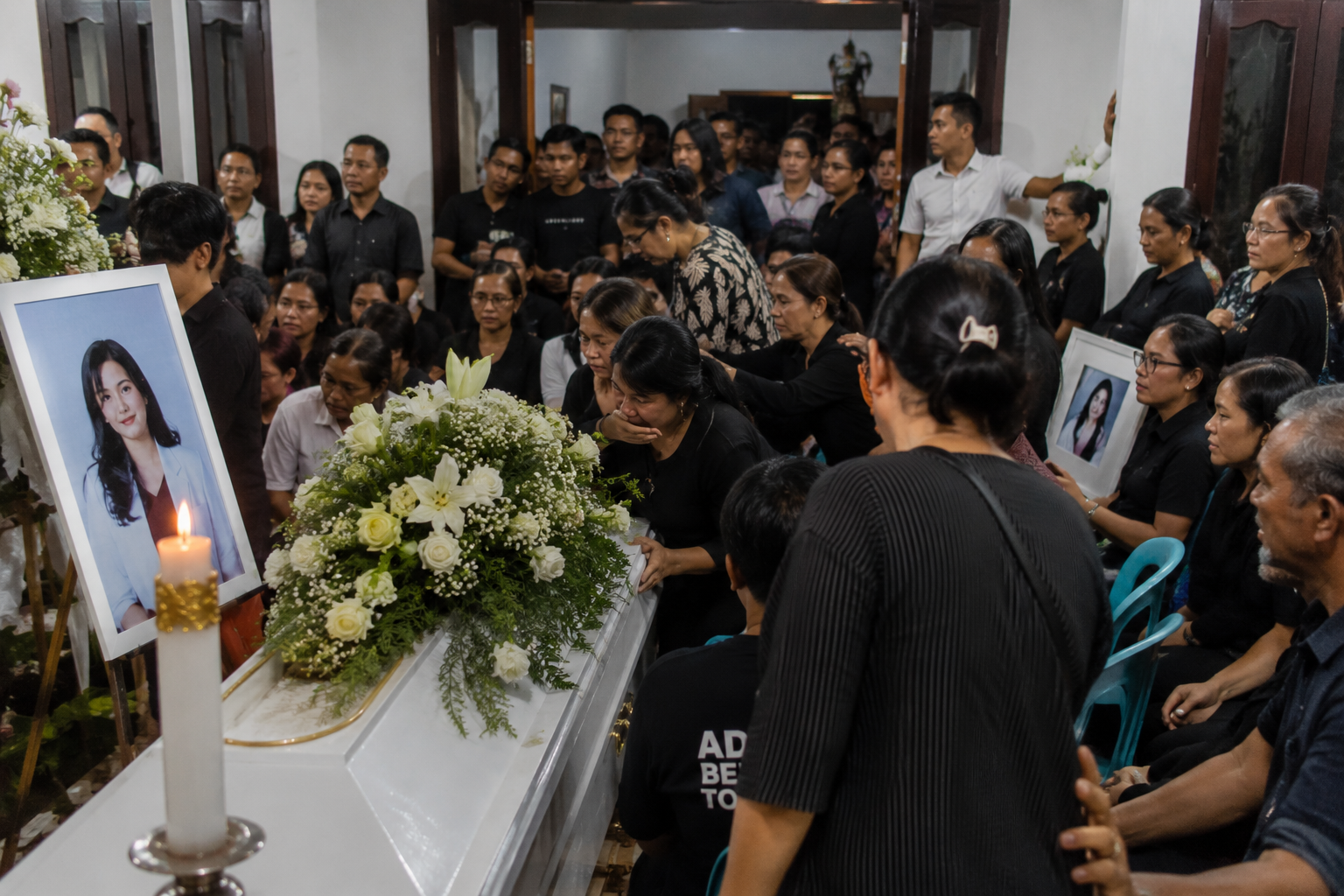 Dokter Icha Dimakamkan Hari Ini, Ratusan Pelayat Padati Rumah Duka