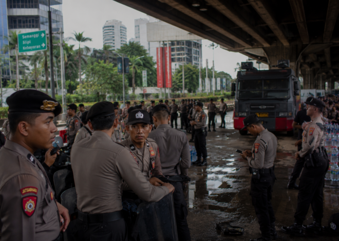 4.151 Personel Gabungan Disiagakan Kawal Demo Mahasiswa di Jakarta