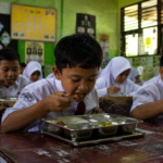 Mendikdasmen Sebut Riset UI Buktikan Program MBG Berdampak Positif bagi Siswa