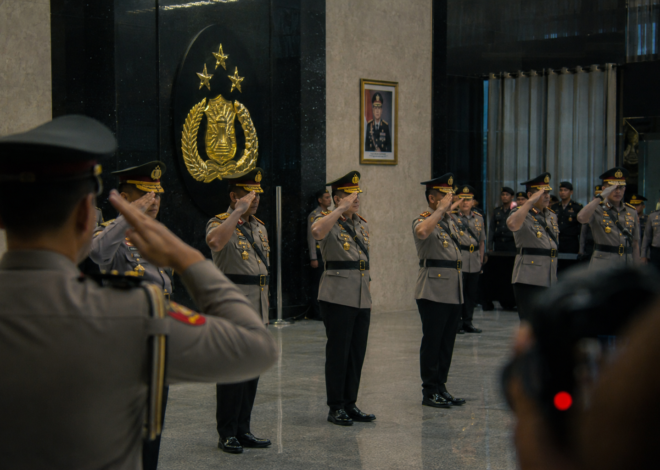 Kapolri Lantik Enam Kapolda dan Kakorlantas Baru, Rotasi Dinilai Perkuat Kinerja Polri