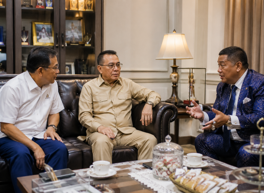 Hotman Paris dan Ketum PWI Bertemu, Difasilitasi Dasco